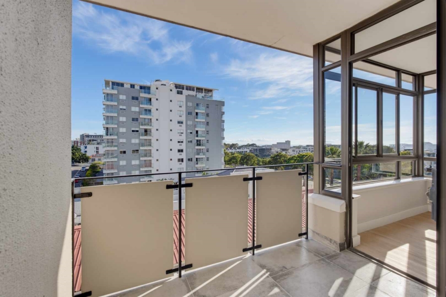 2 Bedroom Property for Sale in Green Point Western Cape